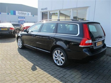 Volvo V70 - 2.0 D4 Summum AWD GEARTRONIC - 1