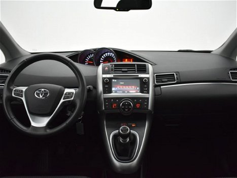 Toyota Verso - 1.6 VVT-i Business Panoramisch dak | Climate & Cruise control | - 1