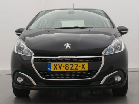 Peugeot 208 - 1.2 82pk Signature | Navigatie | Parkeersensoren | Airco | - 1