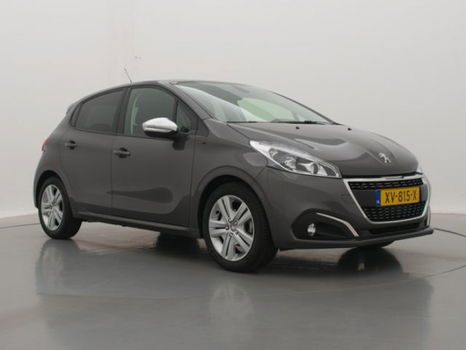 Peugeot 208 - 1.2 82pk Signature | Navigatie | Parkeersensoren | Airco | - 1