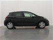 Peugeot 208 - 1.2 82pk Signature | Navigatie | Parkeersensoren | Airco | - 1 - Thumbnail