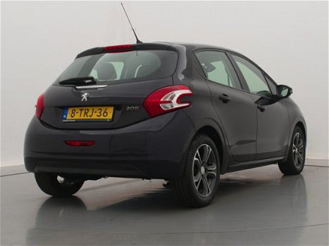 Peugeot 208 - 1.2 82pk Envy | Navigatie | Climate Control | Parkeersensoren | 16