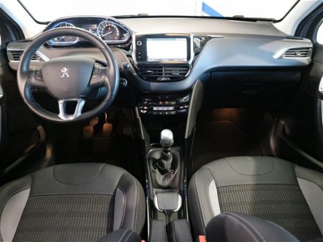 Peugeot 2008 - SUV 1.2 130 pk Allure | Achteruitrijcamera | Navigatie | Climate Control - 1