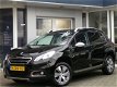 Peugeot 2008 - 1.2 PureTech 82pk Allure met Navigatie en Trekhaak - 1 - Thumbnail