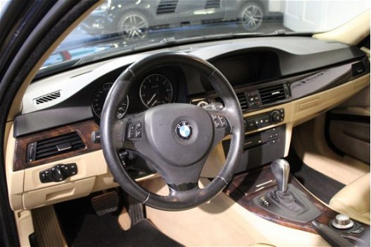 BMW 3-serie Touring - 318i High Executive Navigatie / Climatecontrol - 1