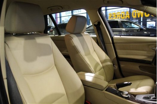 BMW 3-serie Touring - 318i High Executive Navigatie / Climatecontrol - 1