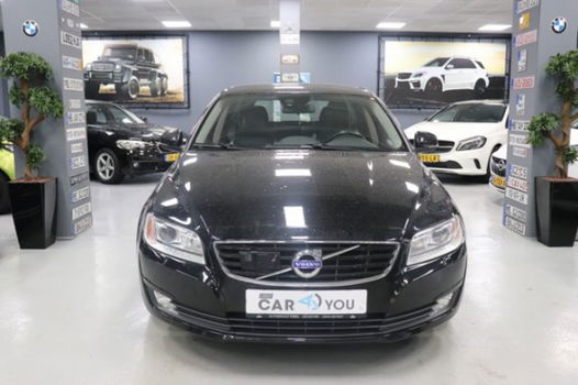 Volvo V70 - 2.0 T5 Inscr. Ed. R Line Automaat Airco C.V elec ramen - 1