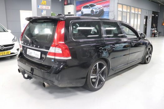 Volvo V70 - 2.0 T5 Inscr. Ed. R Line Automaat Airco C.V elec ramen - 1