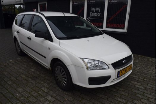 Ford Focus Wagon - 1.6 TDCI Trend export - 1