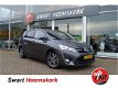 Toyota Verso - 1.8 VVT-i Dynamic Business | Navigatie | Camera | Trekhaak | Panoramadak - 1 - Thumbnail