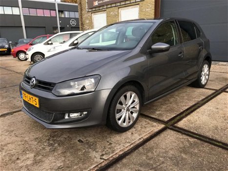 Volkswagen Polo - 1.2 TSI Highline Bj.2010 / 5 Drs / trekhaak - 1