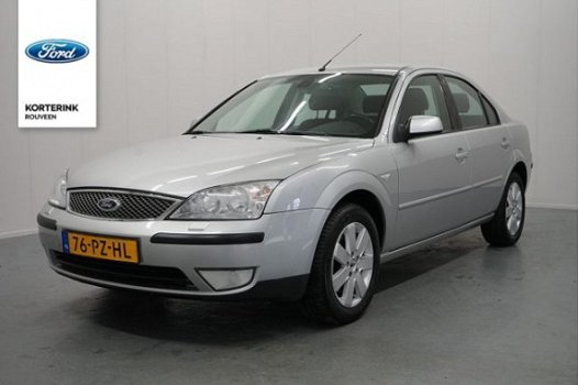 Ford Mondeo - 1.8-16V Futura - 1