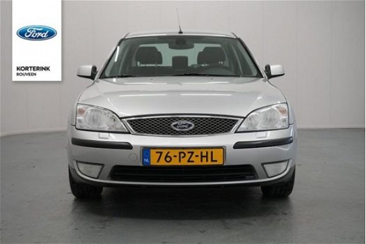 Ford Mondeo - 1.8-16V Futura - 1