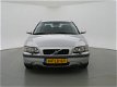 Volvo S60 - 2.4 140 PK + LEDER / STOELVERWARMING / APP RADIO - 1 - Thumbnail