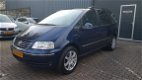 Volkswagen Sharan - 2.0 Comfortline, 1e Eigenaar, LM Velgen - 1 - Thumbnail