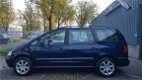 Volkswagen Sharan - 2.0 Comfortline, 1e Eigenaar, LM Velgen - 1 - Thumbnail