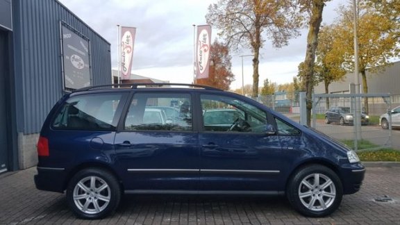 Volkswagen Sharan - 2.0 Comfortline, 1e Eigenaar, LM Velgen - 1