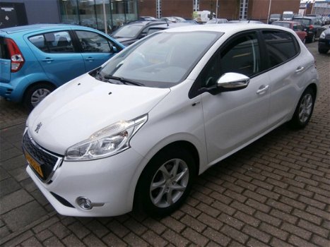 Peugeot 208 - 1.2 PureTech Style Pack - 1