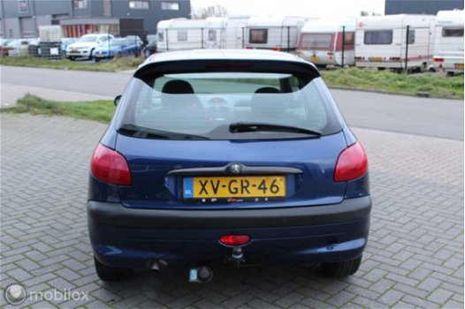 Peugeot 206 - 1.4 XR leuke auto met APK tot 10-05-2020 - 1