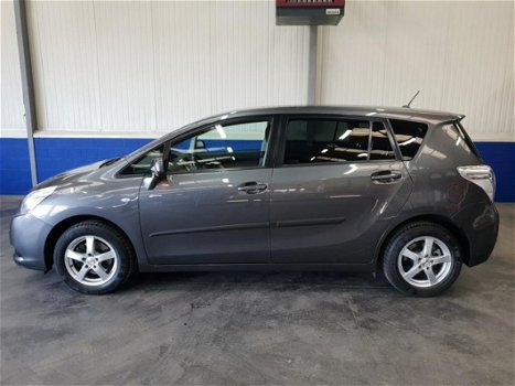 Toyota Verso - 1.8 VVT-i Business Limited Navigatie, camera - 1