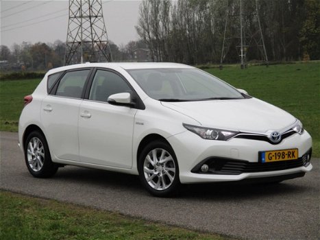 Toyota Auris - 1.8 Hybrid Lease Automaat/ECC/Navigatie/Camera - 1