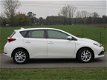 Toyota Auris - 1.8 Hybrid Lease Automaat/ECC/Navigatie/Camera - 1 - Thumbnail