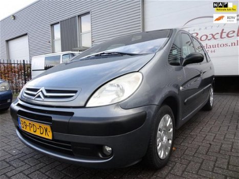 Citroën Xsara Picasso - 1.8i-16V 5 deurs, nwe APK tot 08-03-2021, AIRCO, CRUISE, en rijd, remt nog s - 1