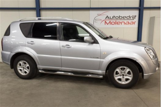 SsangYong Rexton - RX 270 Xdi /AUTOMAAT/LEDER/TREKH./4x4/GRIJS KENTEKEN - 1