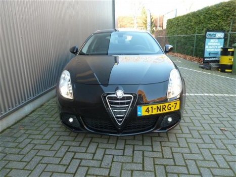 Alfa Romeo Giulietta - 1.4 T Distinctive /192 PK/Airco/Audio/17