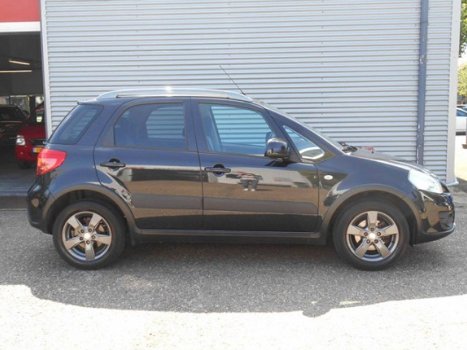 Suzuki SX4 - 1.6 Limited - 1