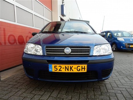 Fiat Punto - 1.2 Active 2003 airco / apk 2020 - 1