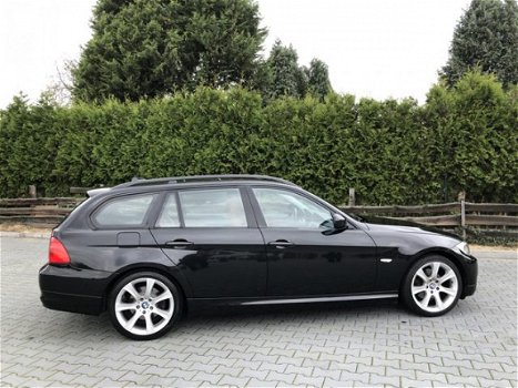 BMW 3-serie Touring - 320i Executive NAVI, PANO, PDC, CRUISE, LEDER, ENZOVOORTS - 1