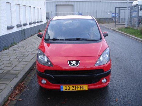 Peugeot 1007 - 1.6-16V Sporty - Nette auto AUTOMAAT - 1