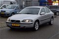 Volvo S60 - 2.4 | Airco | Cruise | Nieuwe APK - 1 - Thumbnail