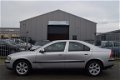 Volvo S60 - 2.4 | Airco | Cruise | Nieuwe APK - 1 - Thumbnail