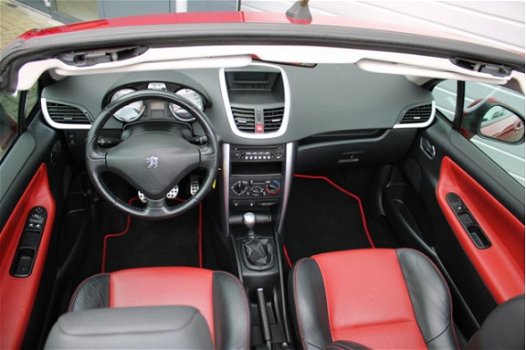 Peugeot 207 CC - 1.6 VTi Airco/Elek.Ramen/C.V./PDC/LM.Velgen/Leder/Dealeronderhouden/119.557km - 1