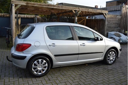 Peugeot 307 - 1.6-16V XT NWE DISTRIBUTIERIEM *INRUIL MOGELIJK - 1