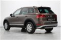 Volkswagen Touareg - 3.0 TDI Highline Automaat, Navi, Cruise, Stoelventilatie, Memory, Leder, dyn-au - 1 - Thumbnail