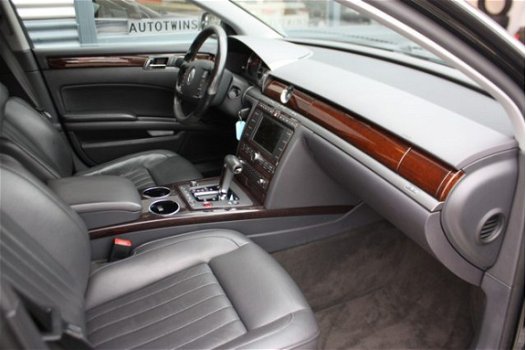 Volkswagen Phaeton - 3.0 TDI 5p.Highline VOL LEDER NAVI CLIMA LED XENON CRUISE PDC STOELVERWARMING Z - 1