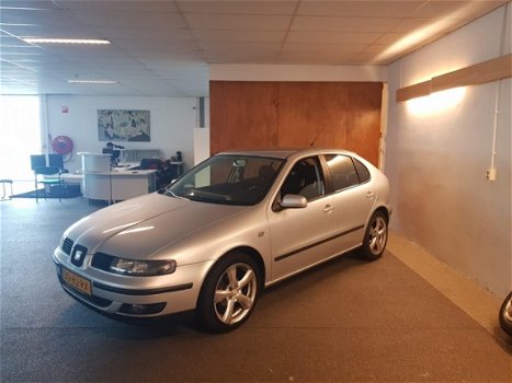 Seat Leon - 1.6-16V Sport Apk Nieuw, Airco, E-Ramen, N.A.P, Lm velgen, 5Drs, Zeer nette staat - 1