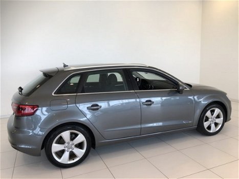 Audi A3 Sportback - 1.6 TDI Ambit. Proline + Navigatie | Xenon | - 1