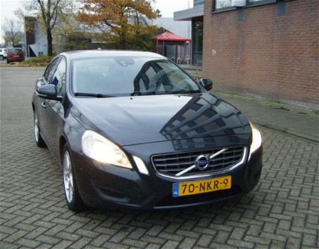 Volvo S60 - 2.0T Kinetic Navi PDC Ex.BPM 6999 - 1