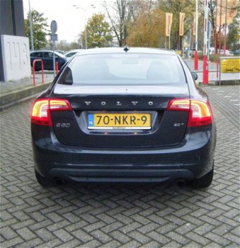 Volvo S60 - 2.0T Kinetic Navi PDC Ex.BPM 6999 - 1