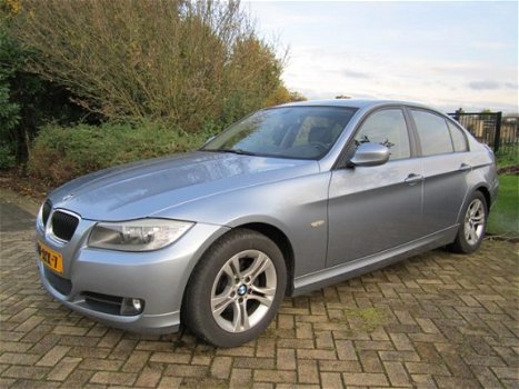 BMW 3-serie - 318i Business Line/ Navi / opendak/ NAP/APK - 1