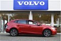 Volvo V40 - 2.0 T2 Nordic+ | On Call / Standkachel / Stoelverwarming voor / Voorruit verwarming / Cr - 1 - Thumbnail