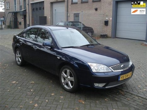 Ford Mondeo - 2.0-16V Platinum - 1