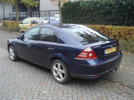 Ford Mondeo - 2.0-16V Platinum - 1