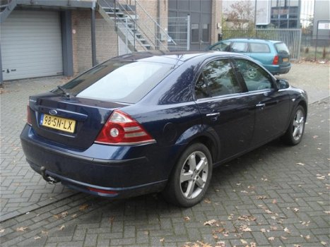 Ford Mondeo - 2.0-16V Platinum - 1