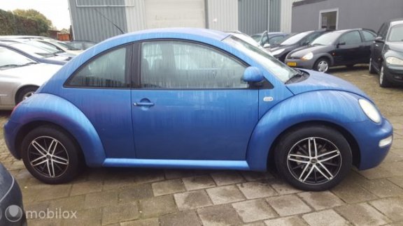 Volkswagen New Beetle - 2.0 Highline/Airco/Apk/super netjes - 1