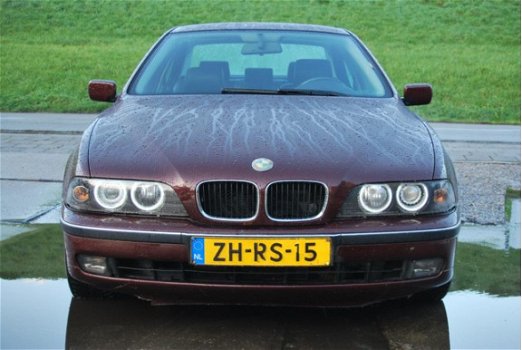 BMW 5-serie - 525tds Executive // Xenon // Nieuwe APK // - 1